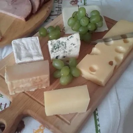 ゲストハウス Villa-magdi Vendeghaz