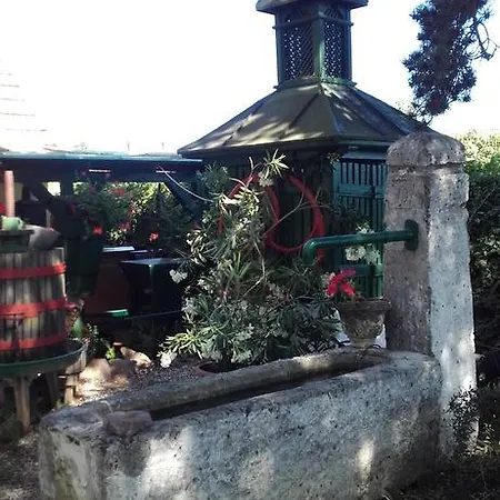 ゲストハウス Villa-magdi Vendeghaz