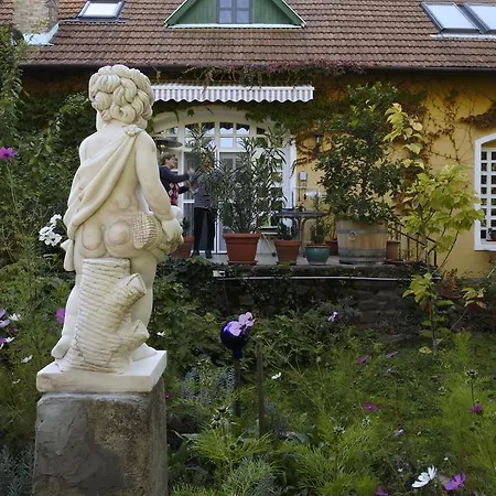 Guest house Villa-magdi Vendeghaz Revfulop