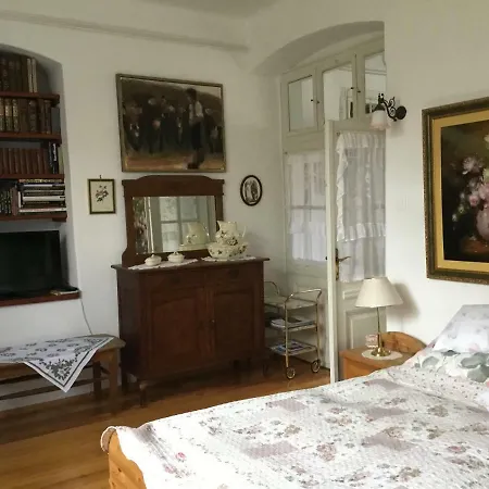 Villa-magdi Vendeghaz בית הארחה