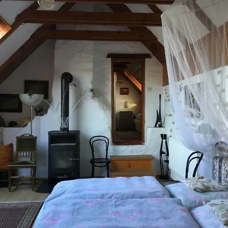 Villa-magdi Vendeghaz Guest house *