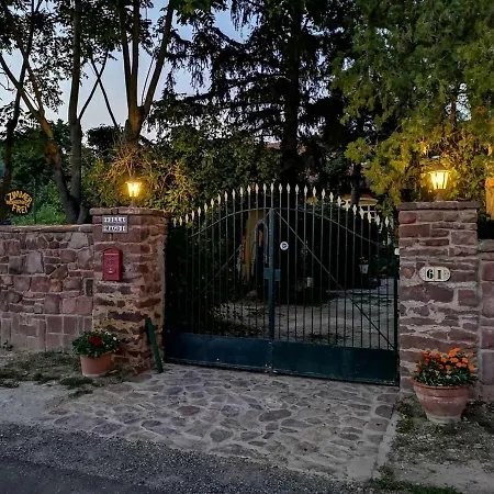 Villa-magdi Vendeghaz Guest house