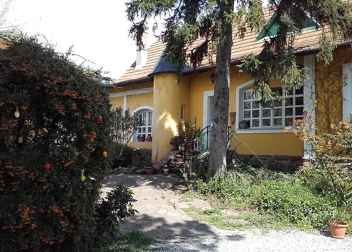 Villa-magdi Vendeghaz בית הארחה