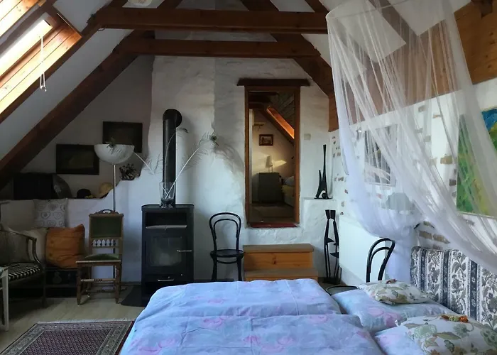 Villa-magdi Vendeghaz בית הארחה 4*