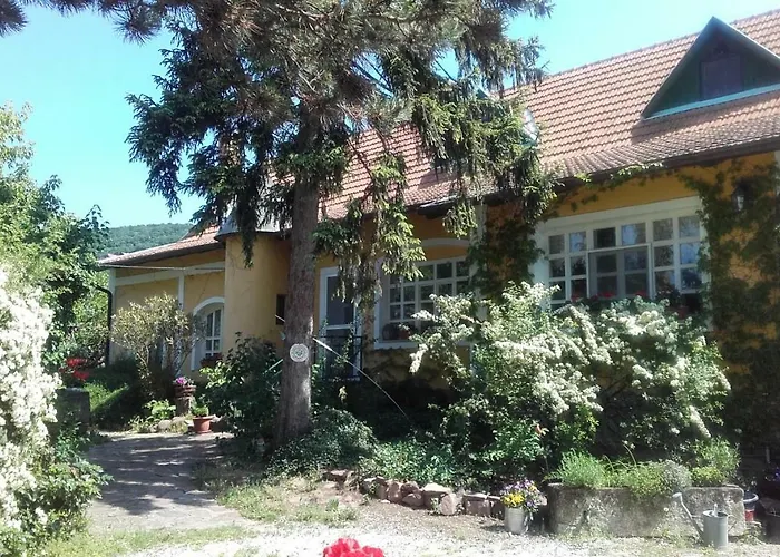 בית הארחה Villa-magdi Vendeghaz